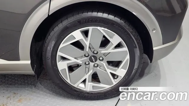 Genesis GV60 — Фото автомобиля 21