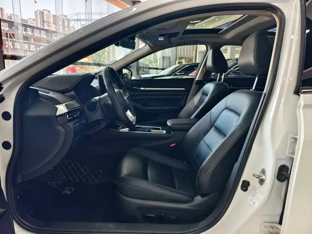 Nissan Teana — Фото автомобиля 8