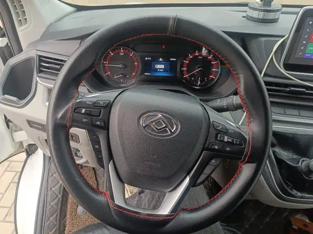Maxus Xintu V90 — Фото автомобиля 14