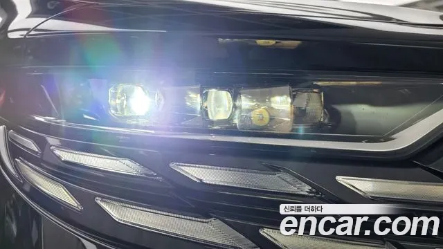 Toyota Alphard — Фото автомобиля 21