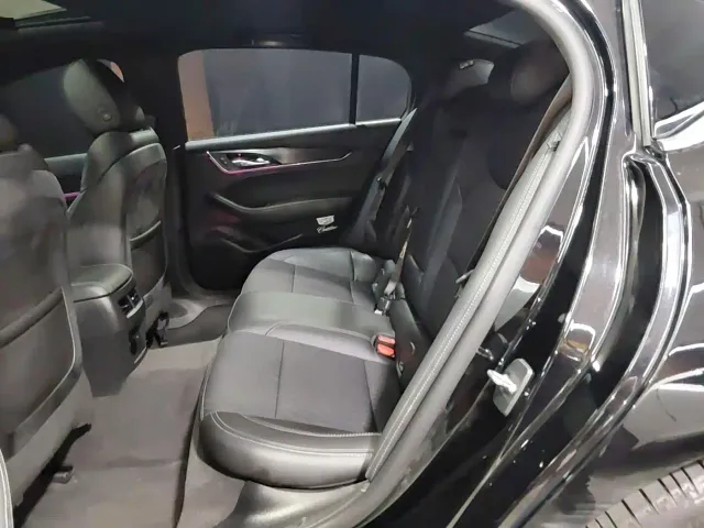 Cadillac CT5 — Фото автомобиля 11