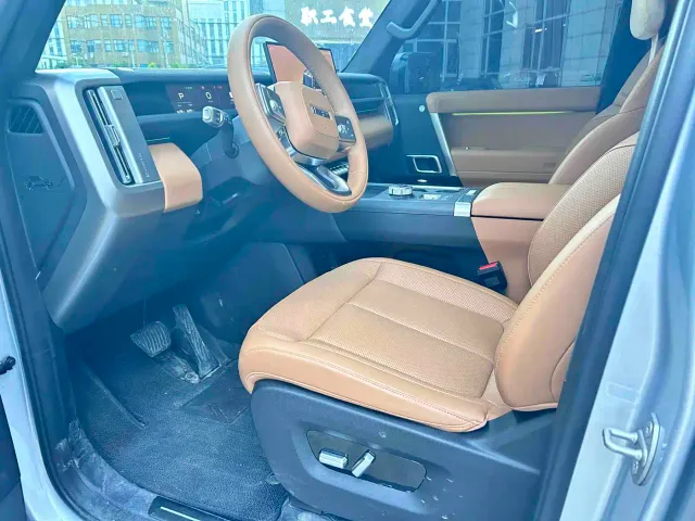 iCAR V27 — Фото автомобиля 13
