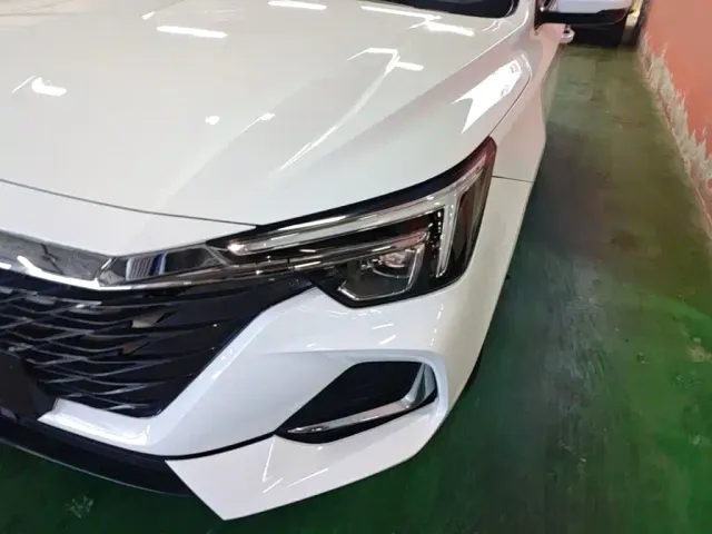 Roewe i6 MAX EV — Фото автомобиля 23
