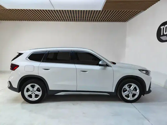 BMW X1 — Фото автомобиля 7