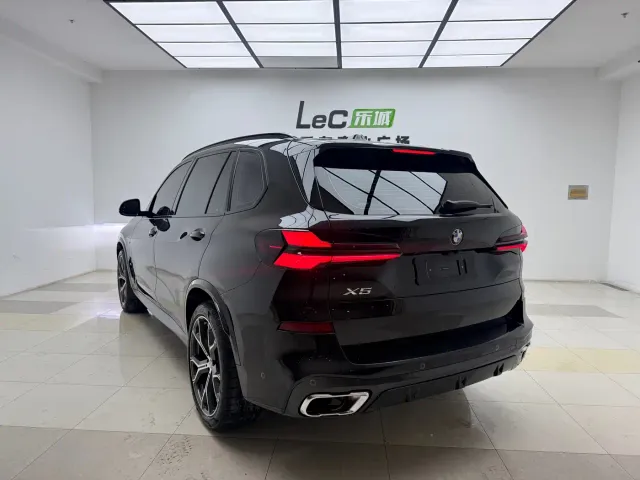 BMW X5 — Фото автомобиля 6