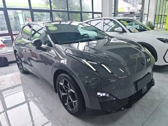 Lynk & Co Z20 — Фото автомобиля 3