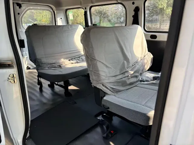 Wuling Yangguang — Фото автомобиля 14