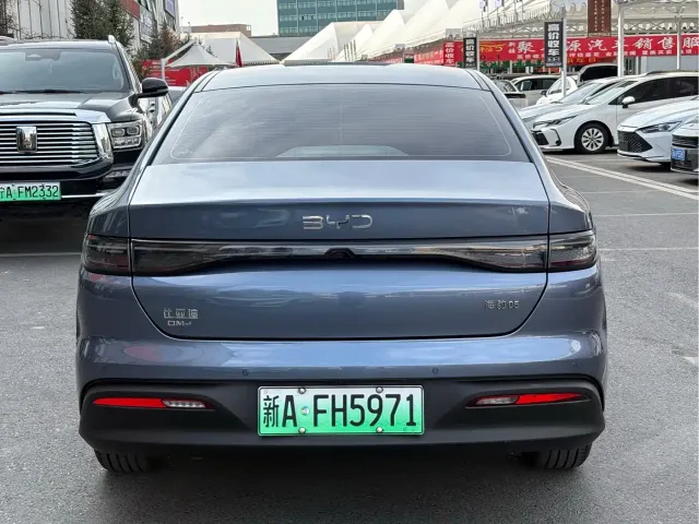 BYD Seal 05 DM-i — Фото автомобиля 4