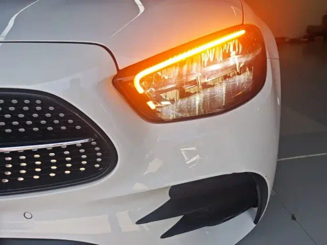 Mercedes-Benz E-Class — Фото автомобиля 23