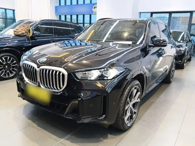 Фотография автомобиля — BMW X5