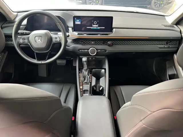 Honda Accord — Фото автомобиля 6