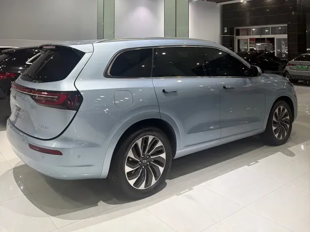 Aito M7 — Фото автомобиля 12