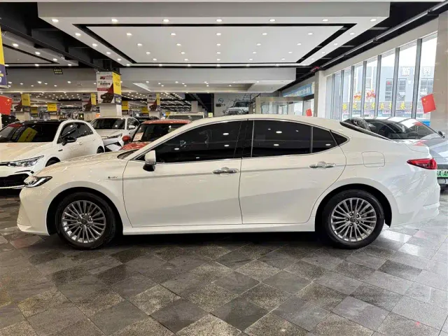 Toyota Camry — Фото автомобиля 11