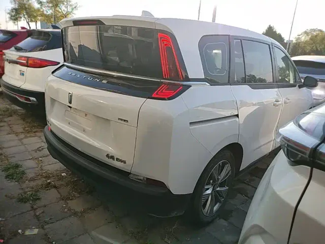 Bestune NAT — Фото автомобиля 5