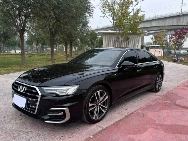 Фотография автомобиля — Audi A6L