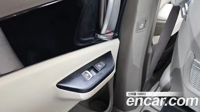 Kia Canival Carnival 4 поколение Дизель 9 мест Prestige — Фото автомобиля 24