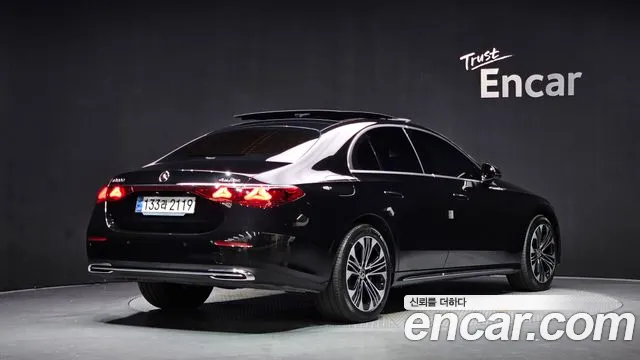 Mercedes-Benz E-Class W214 — Фото автомобиля 2