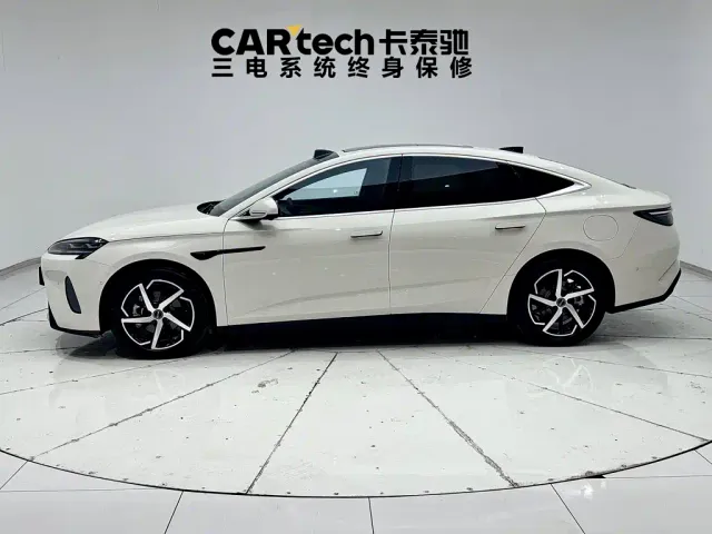 BYD Seal 07 DM-i — Фото автомобиля 8
