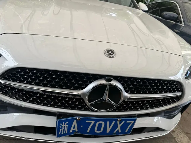 Mercedes-Benz C-Class — Фото автомобиля 2