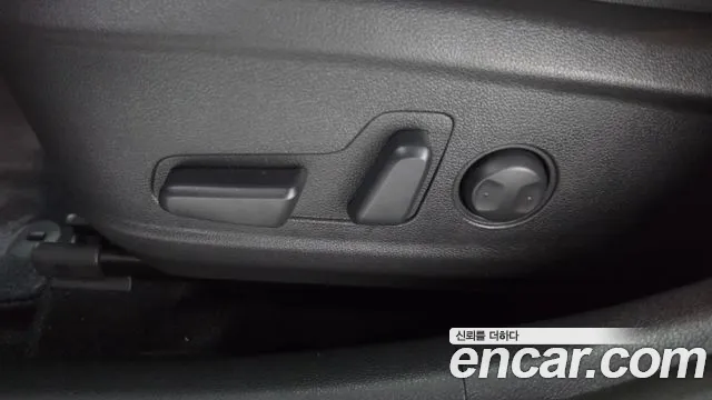 Hyundai Kona — Фото автомобиля 30