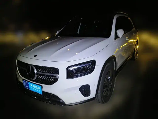 Фотография автомобиля — Mercedes-Benz GLB-Class