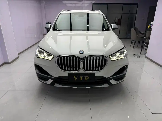 BMW X1 — Фото автомобиля 2