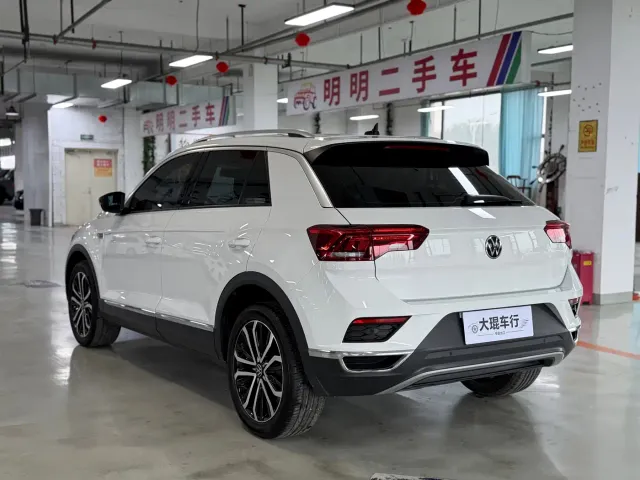 Volkswagen T-Roc — Фото автомобиля 5