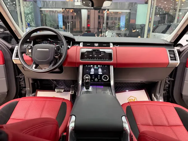 Land Rover Range Rover Sport — Фото автомобиля 13