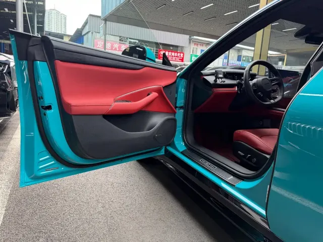 Xiaomi SU7 — Фото автомобиля 11