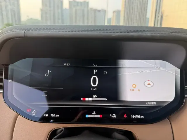 Land Rover Range Rover — Фото автомобиля 18
