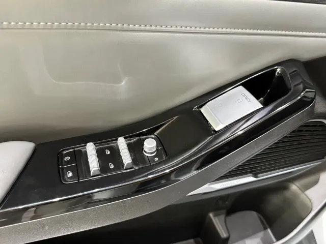 Geely Galaxy L6 — Фото автомобиля 21