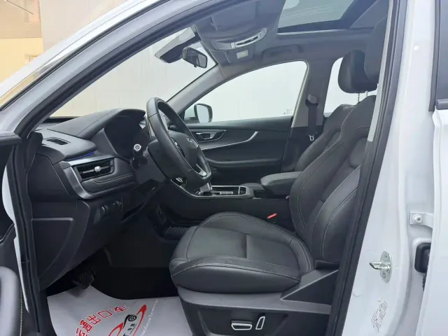 Chery Tiggo 8 — Фото автомобиля 7