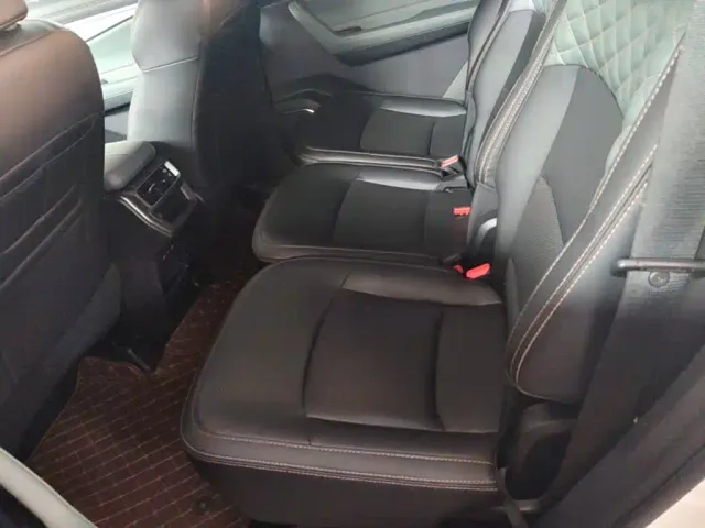 Geely Haoyue L — Фото автомобиля 14