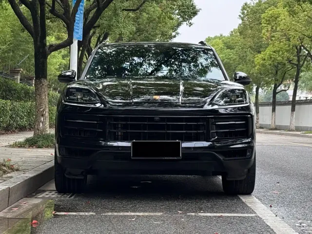 Porsche Cayenne — Фото автомобиля 2