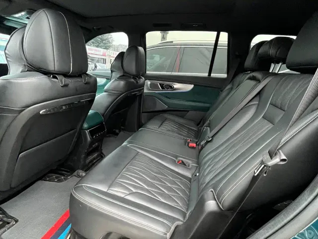 GAC Trumpchi Trumpchi GS8 2022 Hybrid Series 2.0TM 4WD Premium Edition (7-Seater) — Фото автомобиля 5