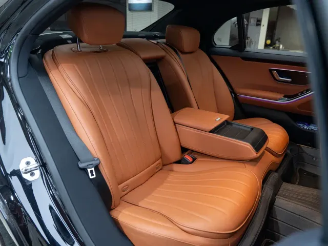 Mercedes-Benz S-Class — Фото автомобиля 26