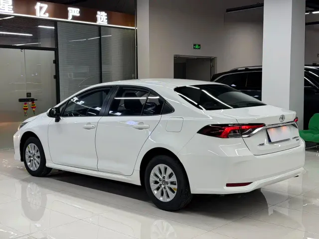 Toyota Corolla — Фото автомобиля 21