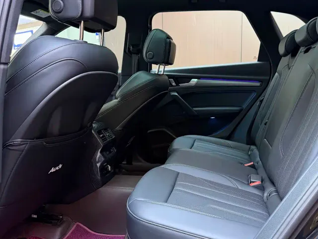 Audi Q5L — Фото автомобиля 7