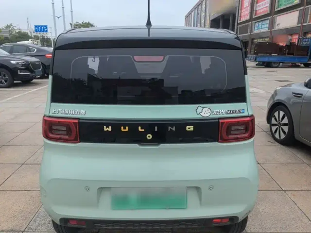 Wuling Hongguang Mini EV — Фото автомобиля 5