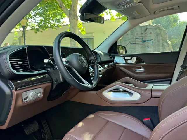 Mercedes-Benz GLE-Class — Фото автомобиля 4