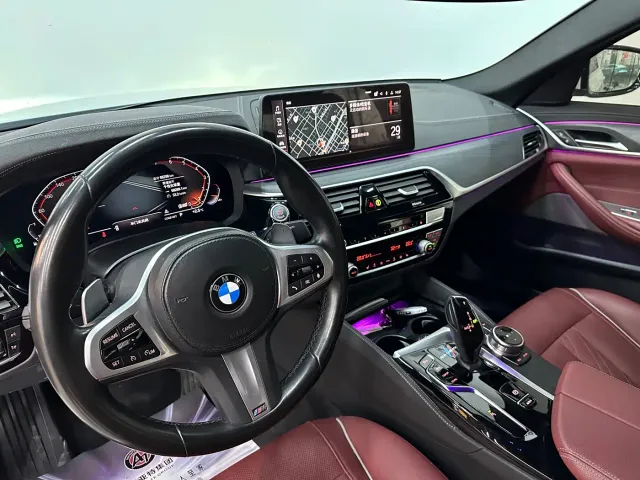 BMW 5 Series — Фото автомобиля 16