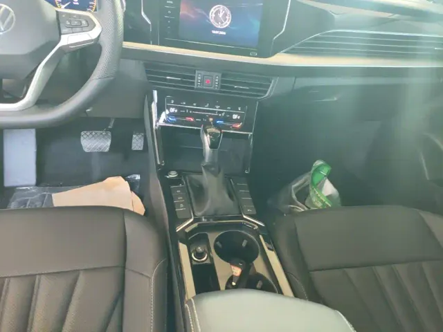 Volkswagen Passat — Фото автомобиля 13