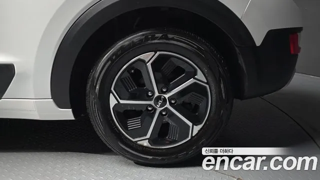Kia Niro The All New — Фото автомобиля 6