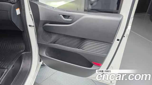Hyundai Staria — Фото автомобиля 13