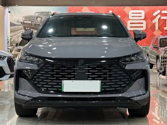 BYD Tang — Фото автомобиля 2