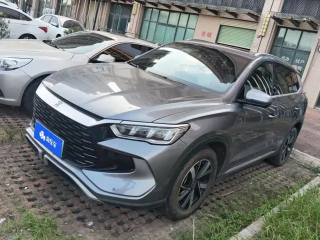 Фотография автомобиля — BYD Song Pro