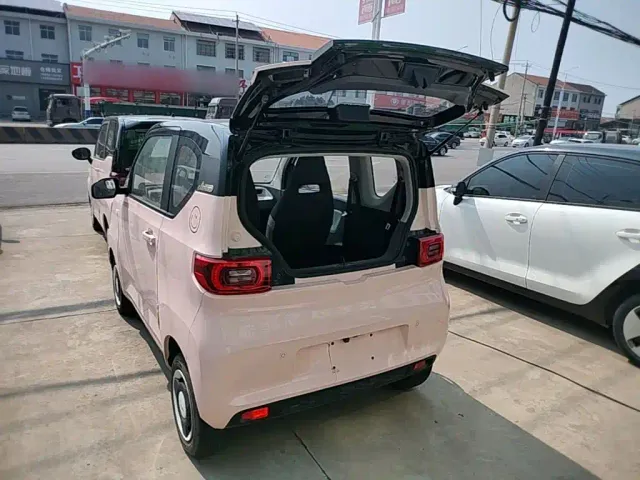Wuling Hongguang Mini EV — Фото автомобиля 18