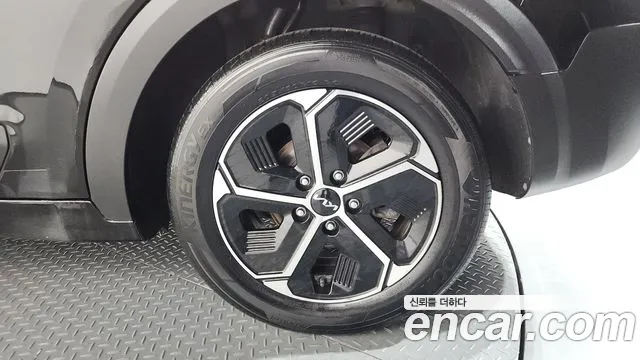 Kia Niro — Фото автомобиля 20