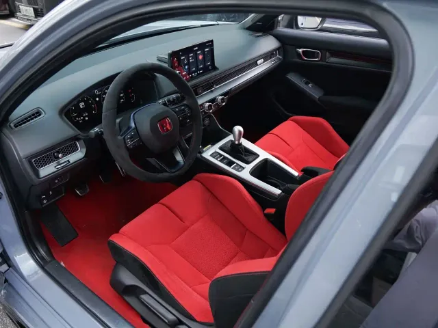 Honda Civic — Фото автомобиля 4