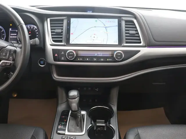 Toyota Highlander 2021 2.0T AWD Luxury 7-Seater — Фото автомобиля 11